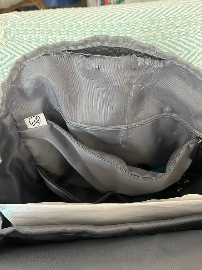 Travelon Anti-Theft Metro Backpack with RFID blocking pouch customer photo 1