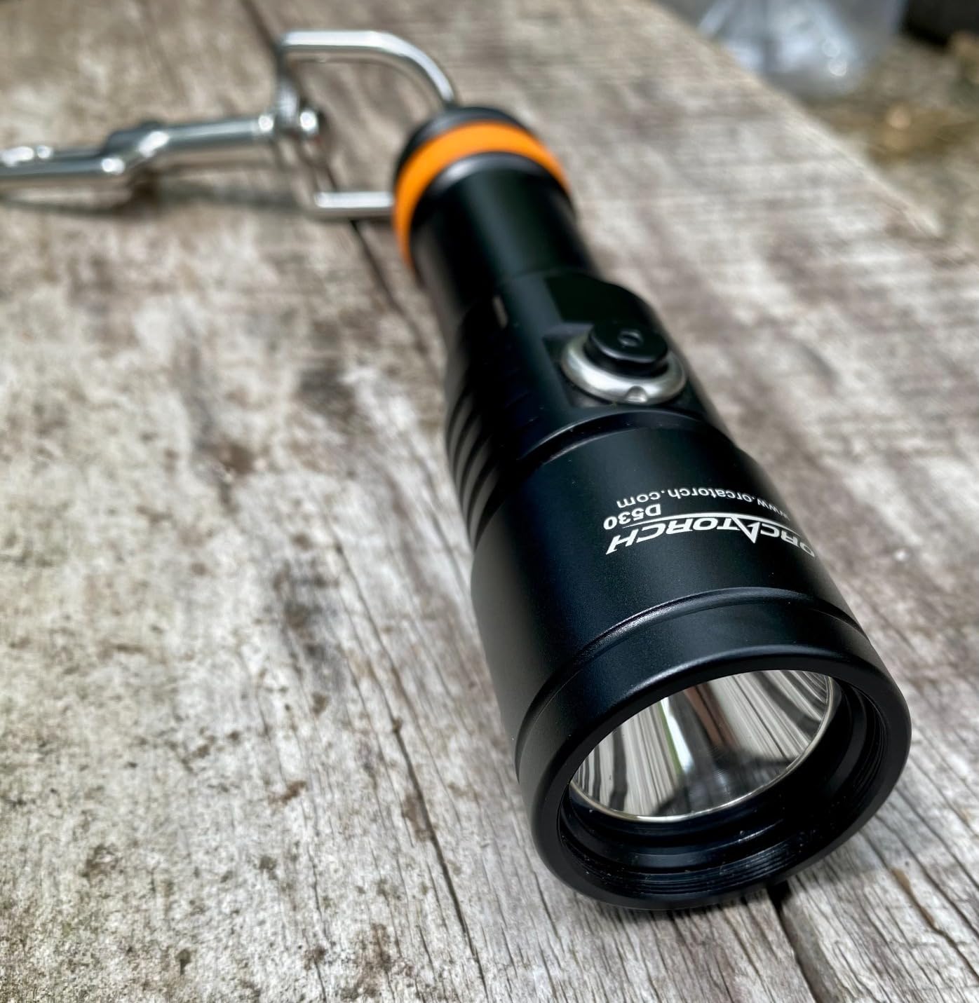 ORCATORCH D530 1500 Lumens Scuba Dive Light with 6500K Cold White Light | 3 Modes (High/Low/SOS), 7° Narrow Beam for Deep Penetration, IP68 Waterproof, Ideal for Night Diving & Technical Diving customer photo 1