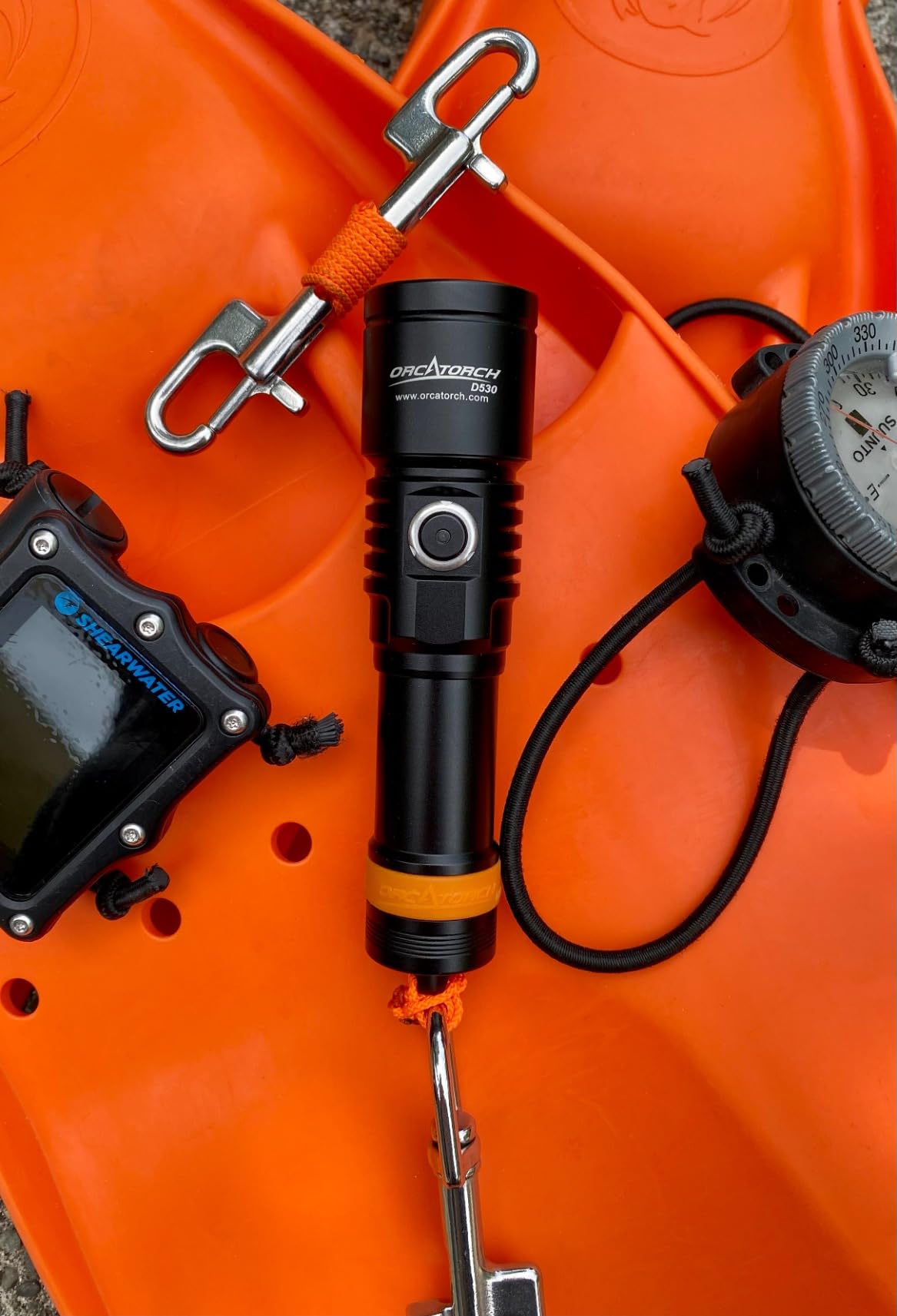ORCATORCH D530 1500 Lumens Scuba Dive Light with 6500K Cold White Light | 3 Modes (High/Low/SOS), 7° Narrow Beam for Deep Penetration, IP68 Waterproof, Ideal for Night Diving & Technical Diving customer photo 2