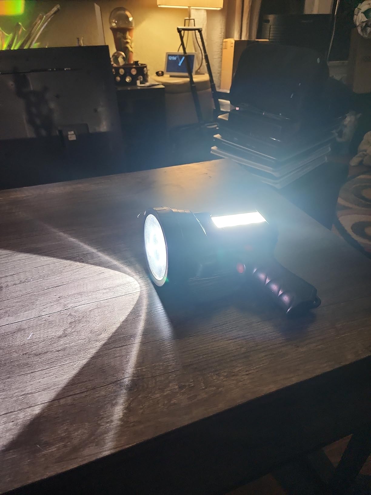 BIGSUN Q953 Rechargeable Spotlight,100000 High Lumen LED Flashlightv with COB Flood Light, Super Power 10,000 mAh Battery, 20H Run for Working, Hunting,Type-C Input, Red Lens and Tripod Included customer photo 2
