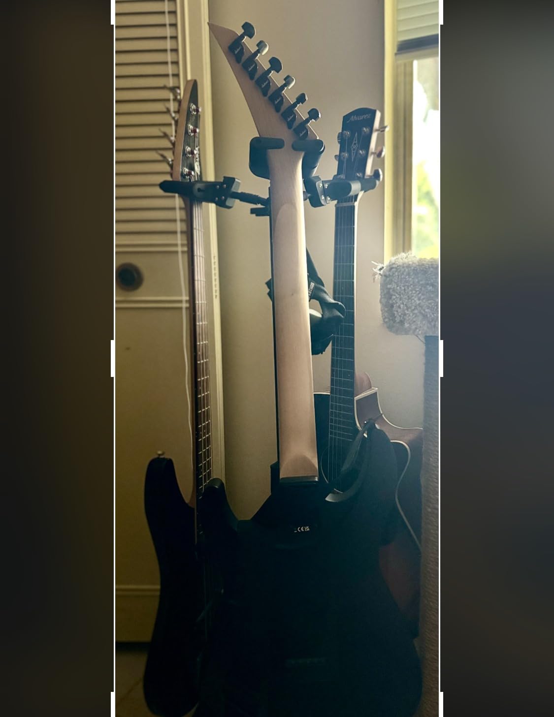 Hercules GS432BPLUS Auto Grip Triple Guitar Stand customer photo 2