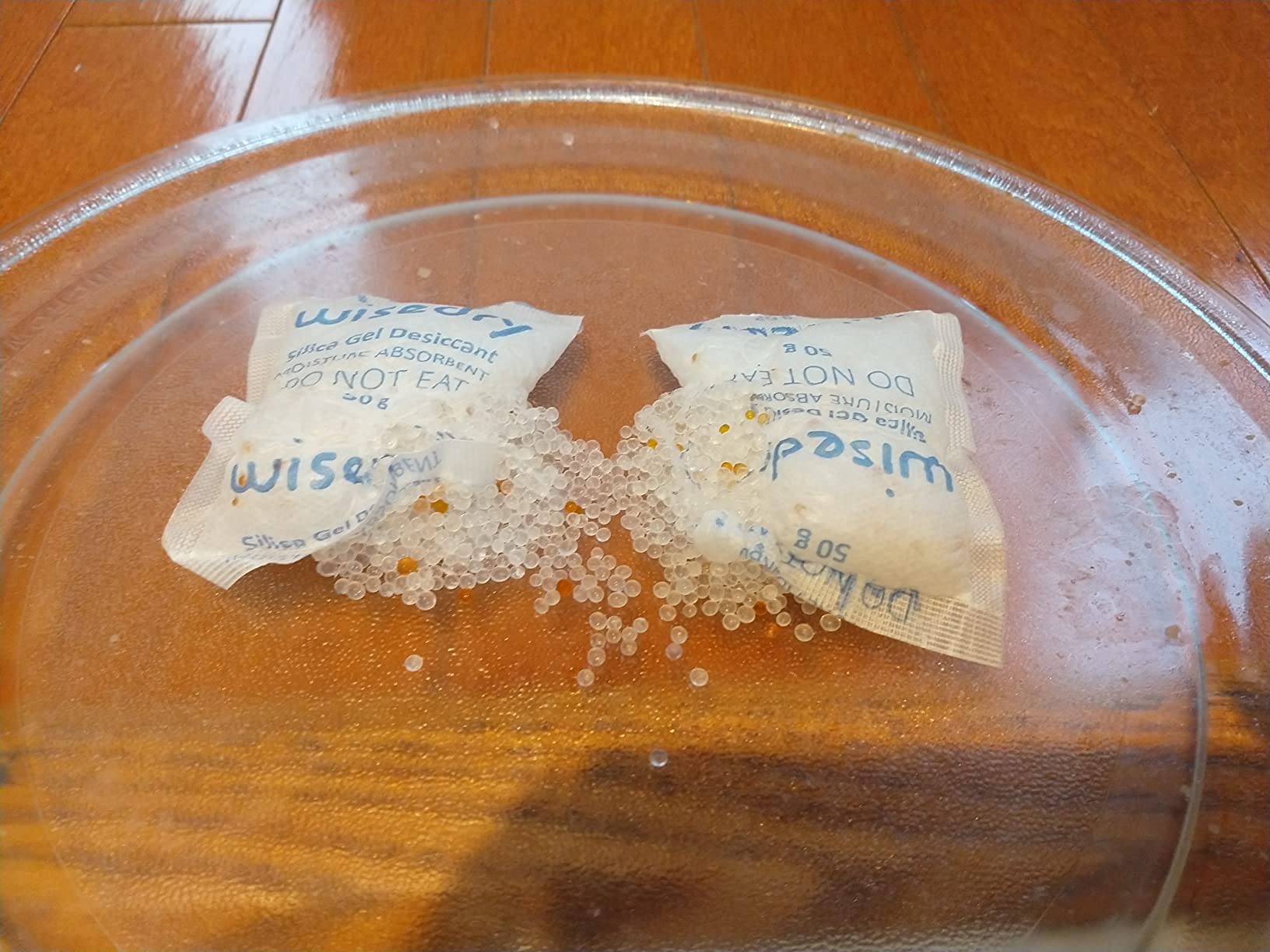 wisedry 50 Gram [10 Packs] Silica Gel Packets, Microwave Fast Reactivate Desiccant Packs with Indicating Beads, Reusable Silica Packets for 3D Filament, Drawers, Electronics, Valuables & Safes customer photo 2