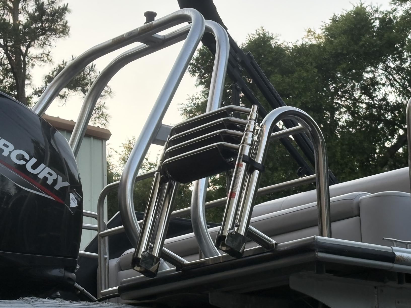 4-Step Stainless Steel Telescoping Dock Ladder for Pontoon Boats - Heavy Duty 600lbs Capacity, Foldable Rear Entry Swim Ladder with Wide Anti-Slip Pedals & Handrails customer photo 2