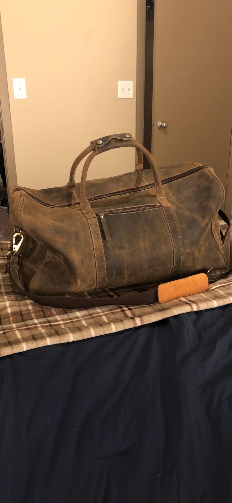 KomalC 24 Inch Leather Duffle Bag for Men & Women, Travel Weekend Bag customer photo 2