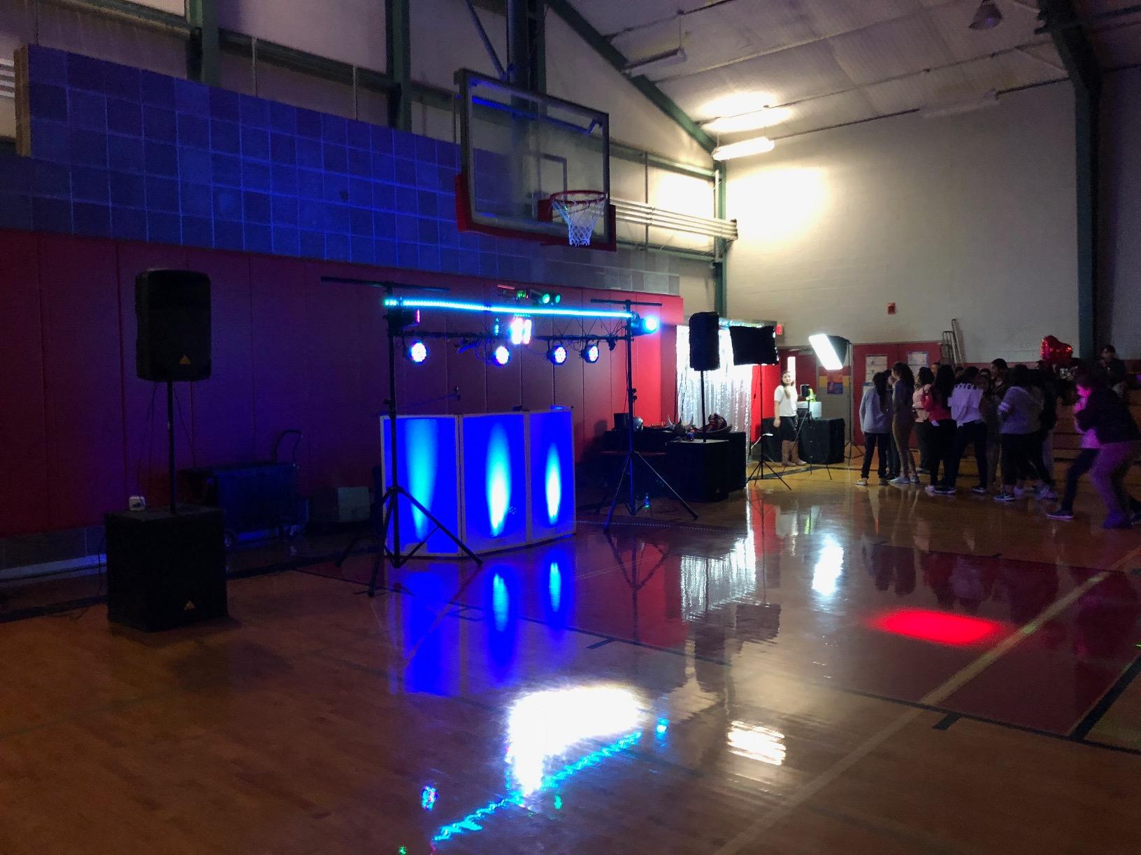 Betopper 8x3W Spider Moving Head DJ Light RGBW Stage Disco Light - 2 Packs, DMX512/Auto/Sound/Master-Slave, Mini Moving Head Light customer photo 1