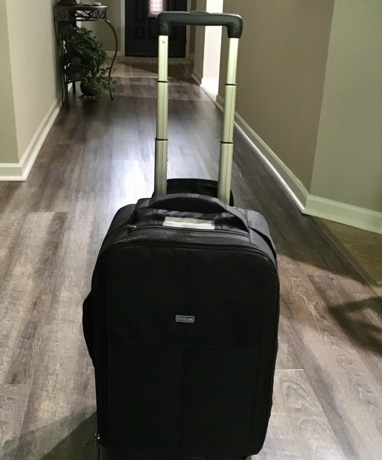 Think Tank Airport Advantage XT Rolling Carry-On Camera Case - Black customer photo 2