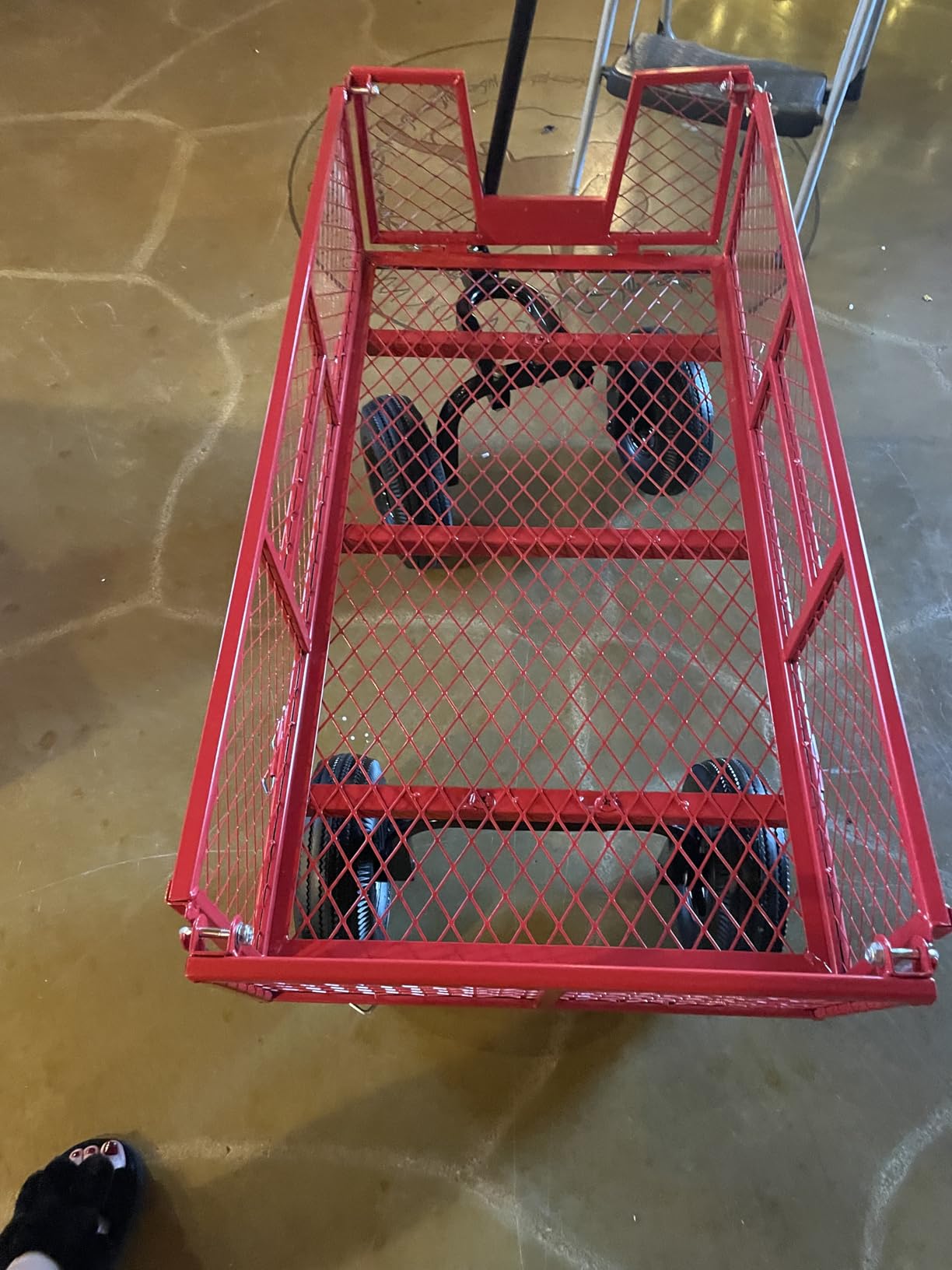 VIVOHOME Heavy Duty 880 Lbs 4.5 Cu Ft Mesh Steel Garden Cart Utility Wagon customer photo 2