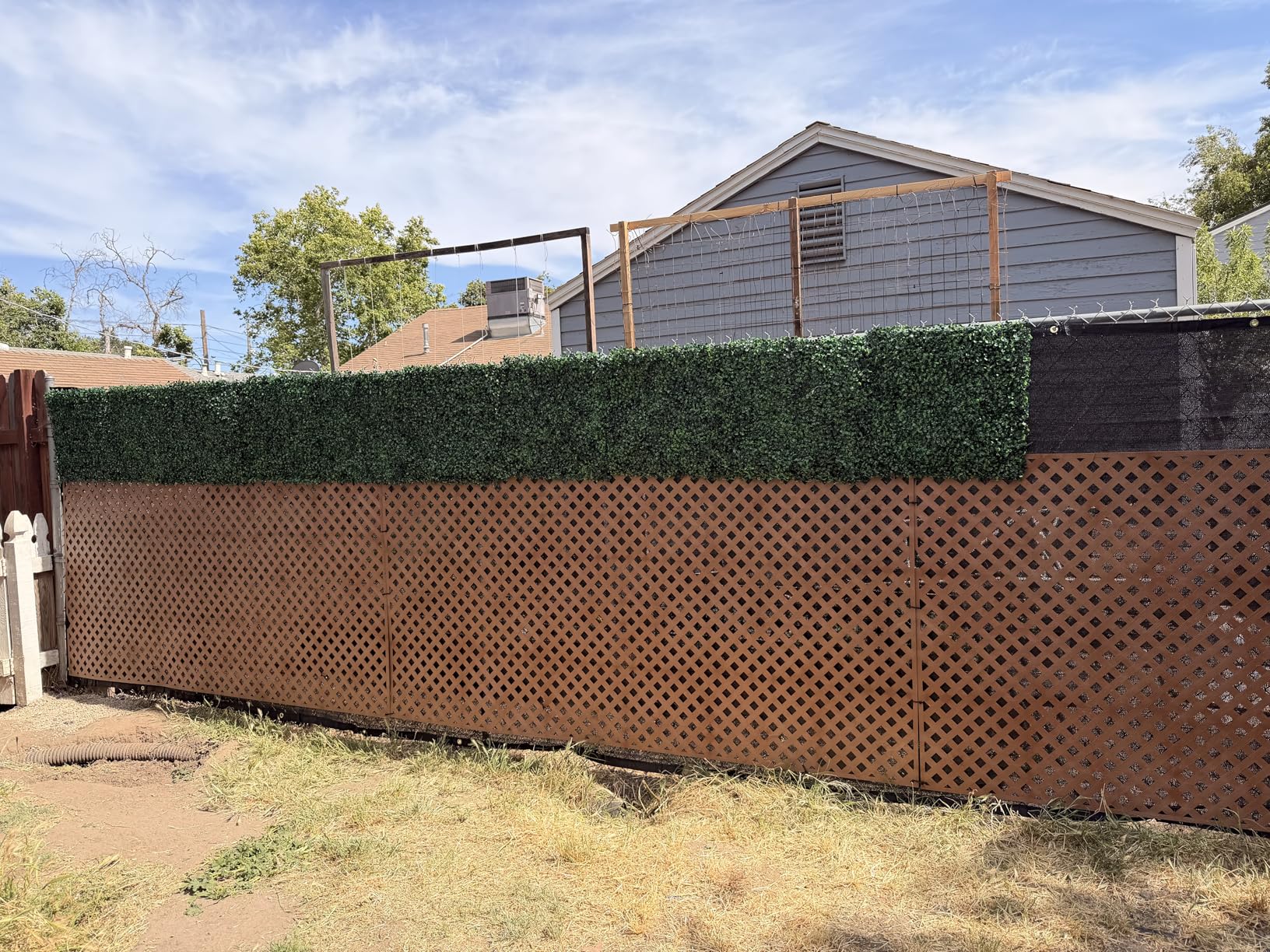 Sunnyglade 6 feet x 50 feet Privacy Screen Fence Heavy Duty Fencing Mesh Shade Net Cover for Wall Garden Yard Backyard (Black, 6 ft X 50 ft) customer photo 2