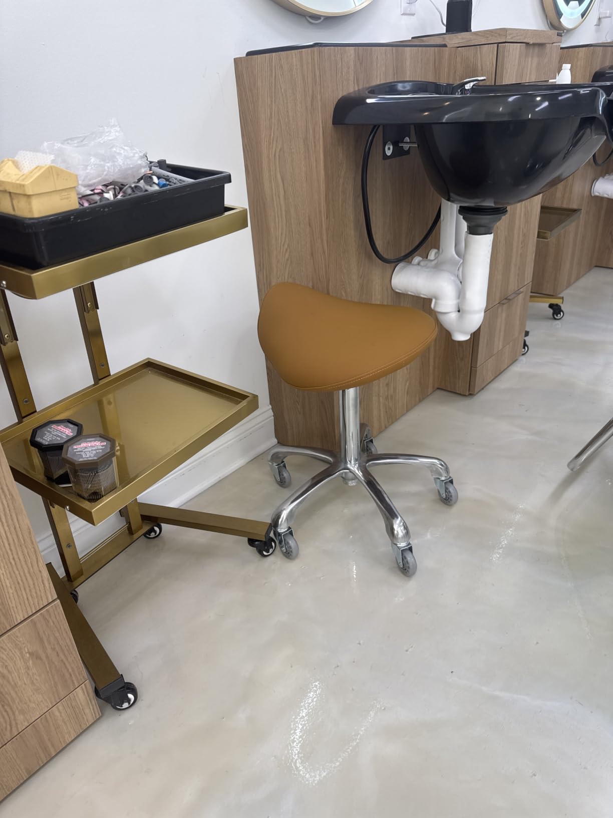 Professional Saddle Stool with Wheels Ergonomic Swivel Rolling Height Adjustable for Clinic Dentist Beauty Salon Tattoo Home Office (Black) customer photo 2