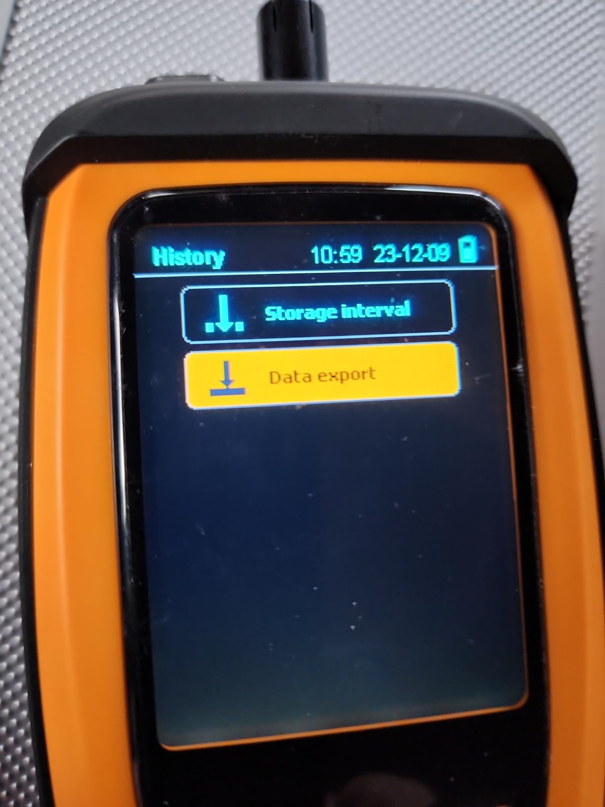 Temtop Air Quality Monitor CO2 Detector Professional Carbon Dioxide PM2.5 PM10 Formaldehyde Temperature and Humidity Monitor w/Audio Alarm Data Export (M2000 2nd) customer photo 1