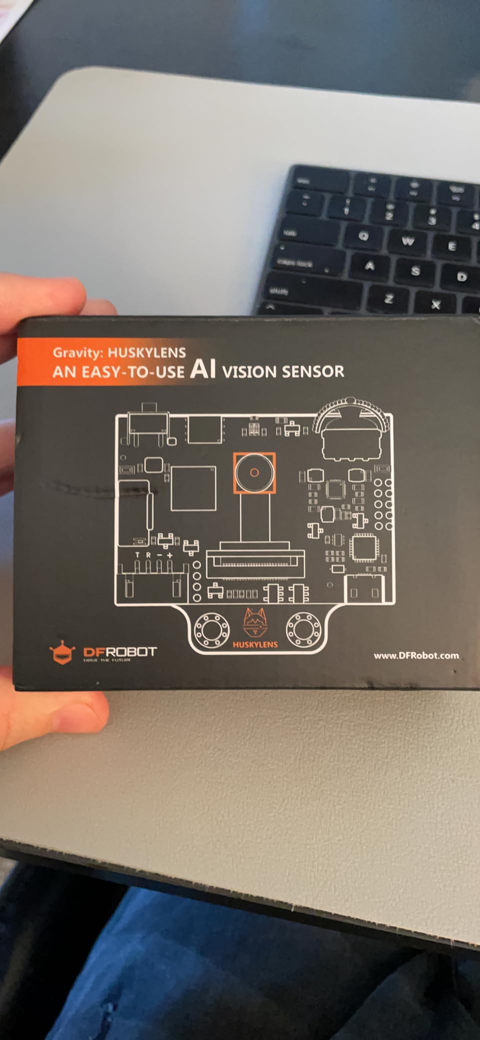 DFROBOT HUSKYLENS Smart Vision Sensor for Raspberry Pi, LattePanda or Micro:bit | AI Camera Support Object/Line Tracking, Face/Object/Color/Tag Recognition customer photo 1