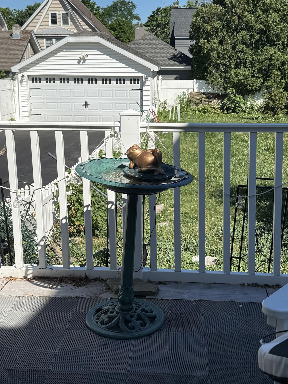 VIVOHOME Bird Bath for Outside, Polyresin Pedestal Birdbath, Gray | Weather-Resistant, 20-Inch Bowl, 28-Inch Height, for Outdoor/Garden, Bird-Friendly, Easy to Clean customer photo 1