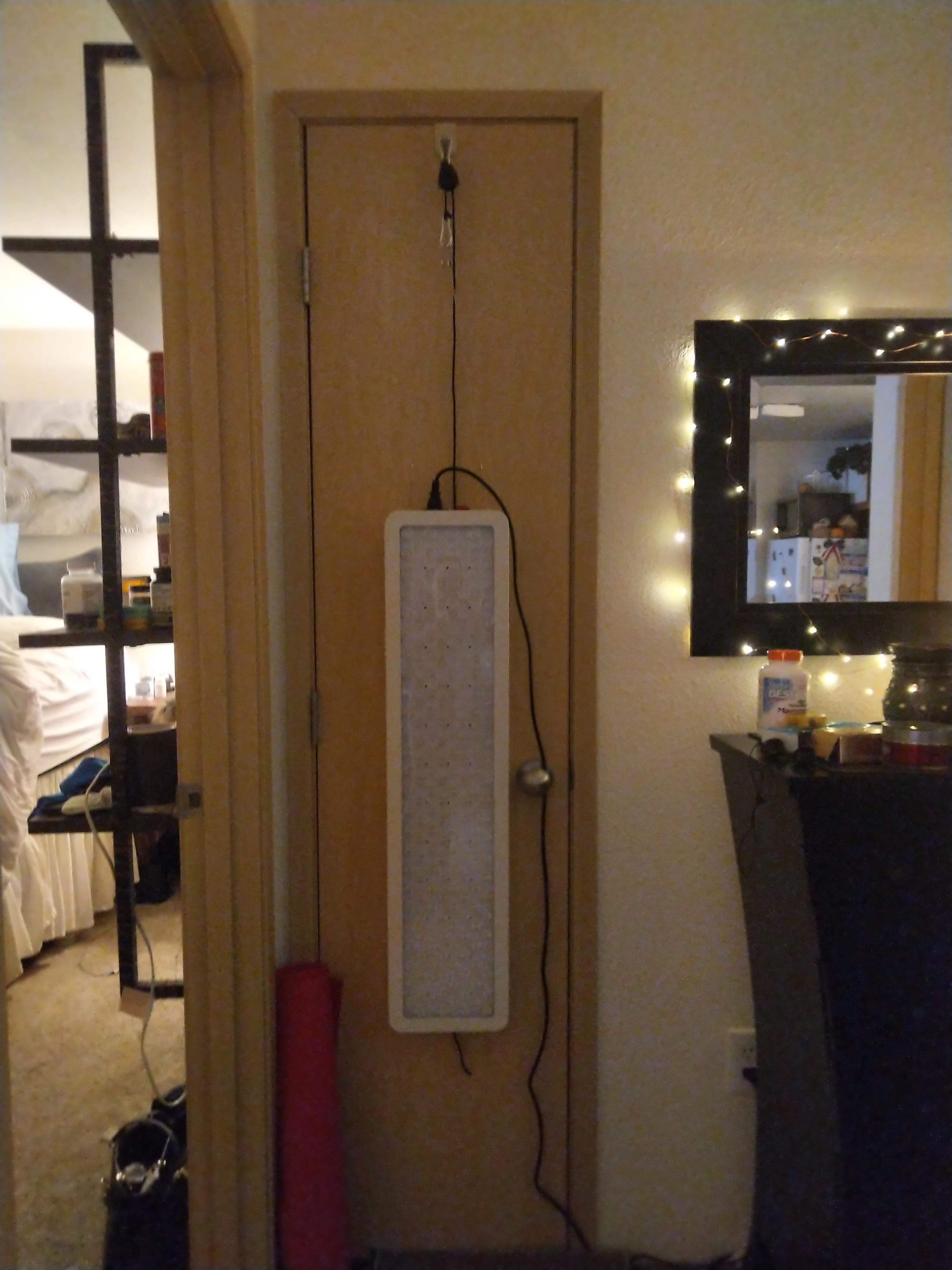 BestQool Red Light Therapy Panel, 4 Wavelengths 200 LEDs Full Body, 330W | 630-940nm Red and Infrared Light Therapy, Elite Grade Dual Chip High Power Red Light Lamp at Home, Modular Design customer photo 2