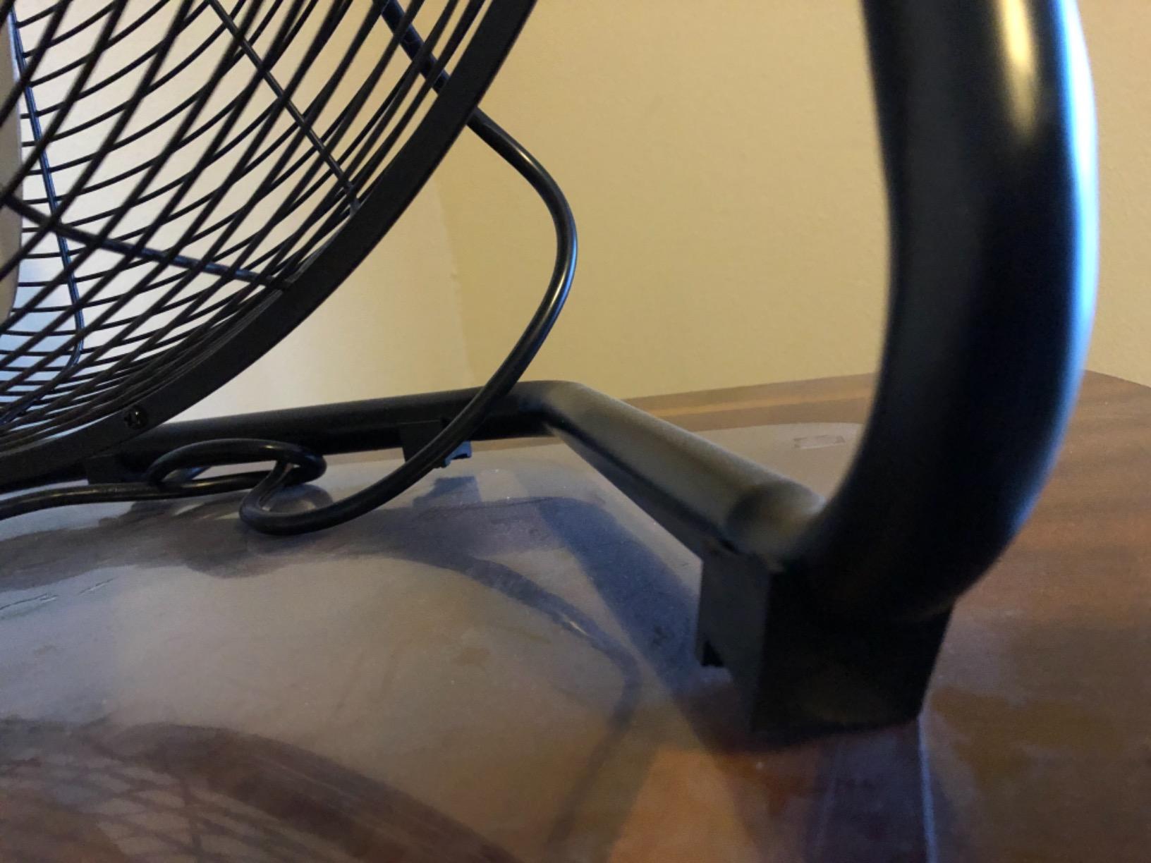 Comfort Zone Cradle Floor Fan, Electric, High-Velocity, 180 Degree Adjustable Tilt, 18 inch, 3 Speed, Carry Handle, Rubber Feet, Metal, Airflow 19.36 ft/sec, Ideal for Garage or Workshop, CZHV18BK customer photo 2