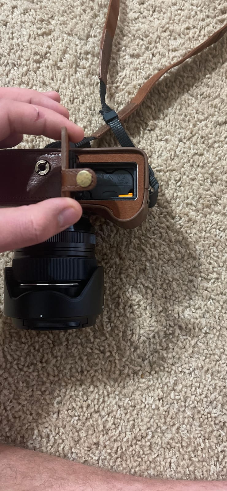 MegaGear MG1924 Ever Ready Genuine Leather Camera Half Case Compatible with Fujifilm X-T4 - Brown customer photo 1