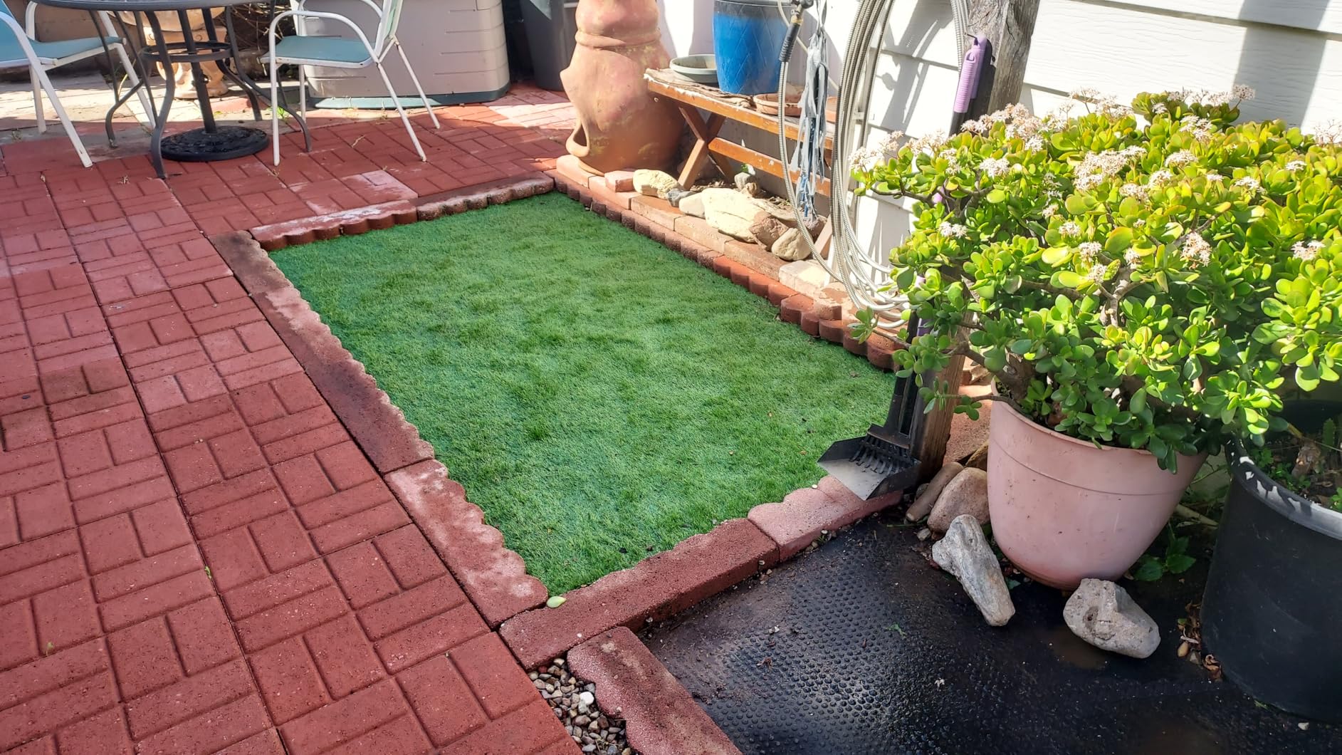 AYOHA Artificial Turf 4 ft x 6 ft with Drainage, 1.38 Inch Realistic Fake Grass Rug Indoor Outdoor Lawn Landscape for Garden, Balcony, Patio, Synthetic Grass Mat for Dogs, Customized customer photo 2