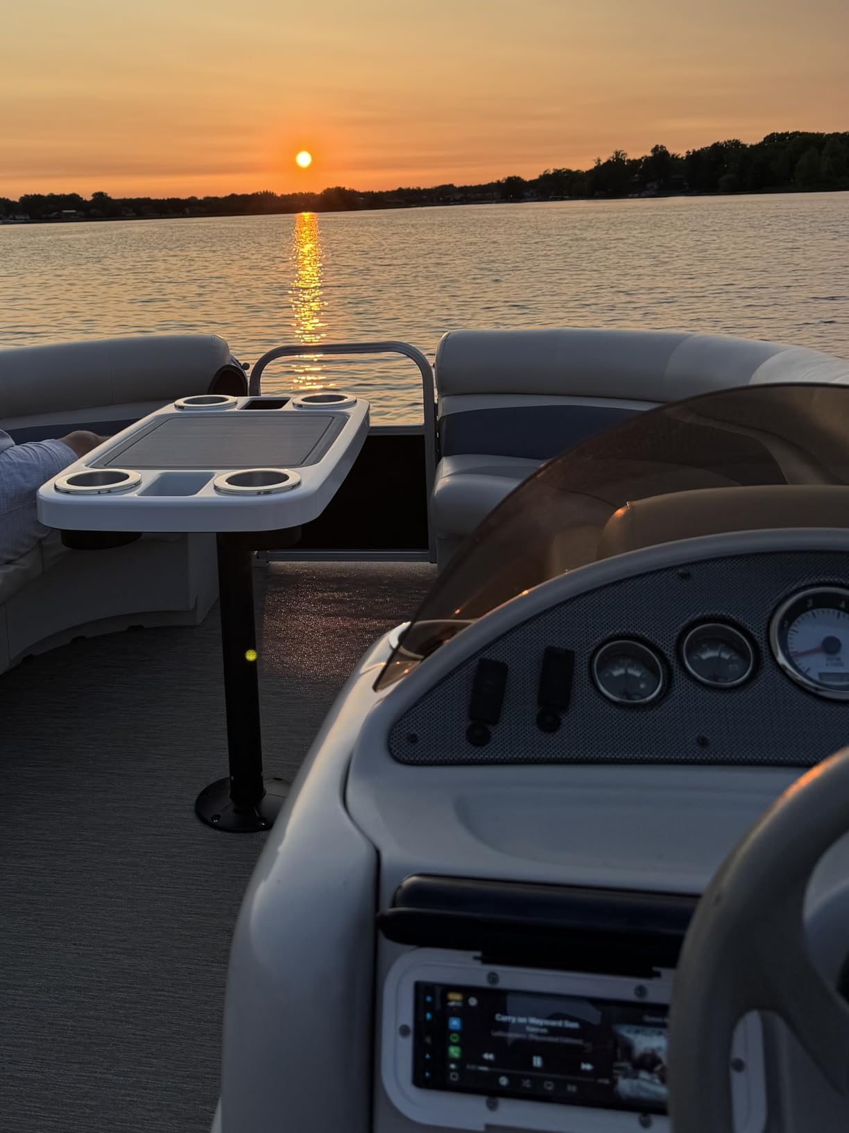 Manufacturers' Select ITC Boat Table Set - 18