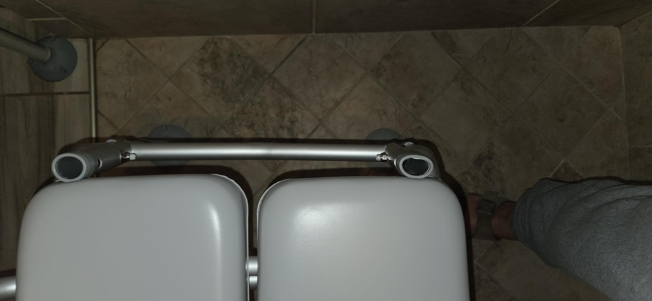 Medline Padded Transfer Bench for Bathtub and Shower, Height Adjustable, Slip-Resistant Legs, Rust-Resistant, Side Arm & Back Rest for Extra Support, 400 lb. Weight Capacity, Tool-Free Assembly customer photo 2