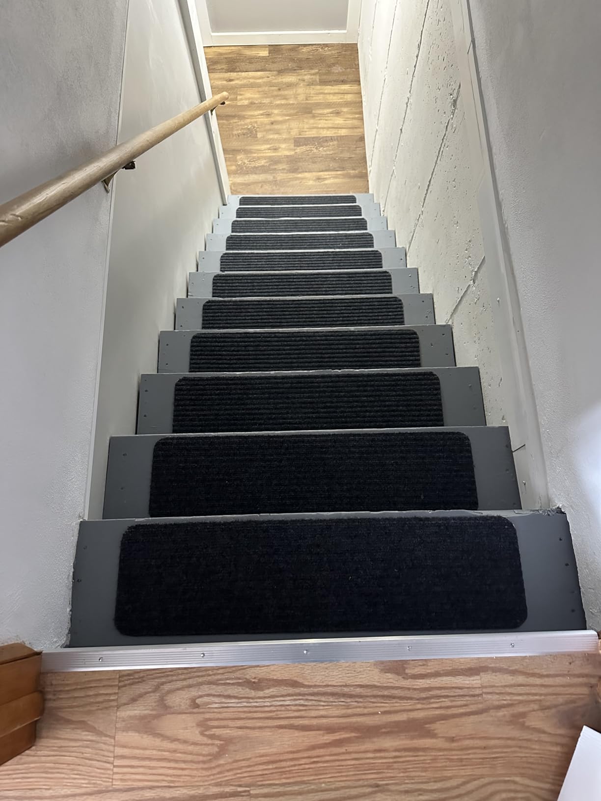 RIOLAND Stair Treads Carpet Non-Slip Indoor Stair Runners for Wooden Steps, Set of 15, 8