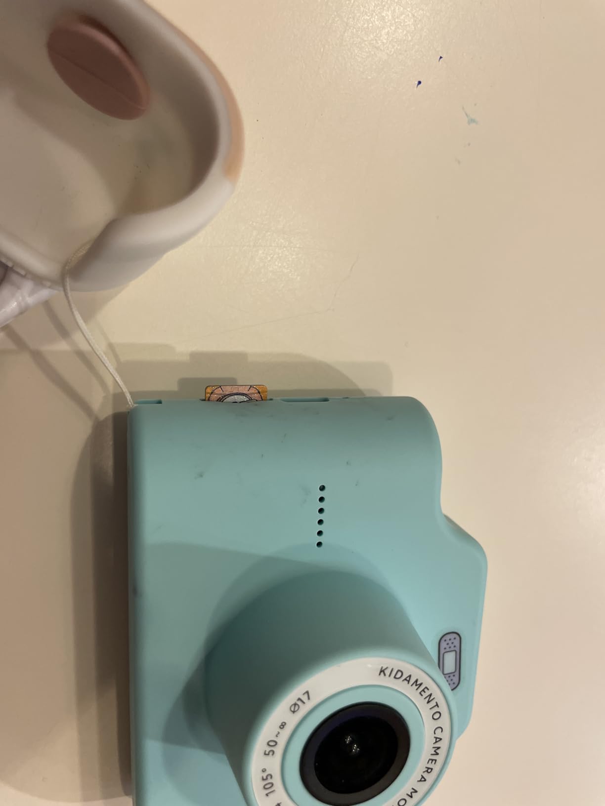 Kidamento Kids Digital Camera & Video Camcorder with Touchscreen, Soft Silicone Casing, Detachable Lens Cap, 32GB Memory Card - Model K Zippy the Sloth customer photo 2