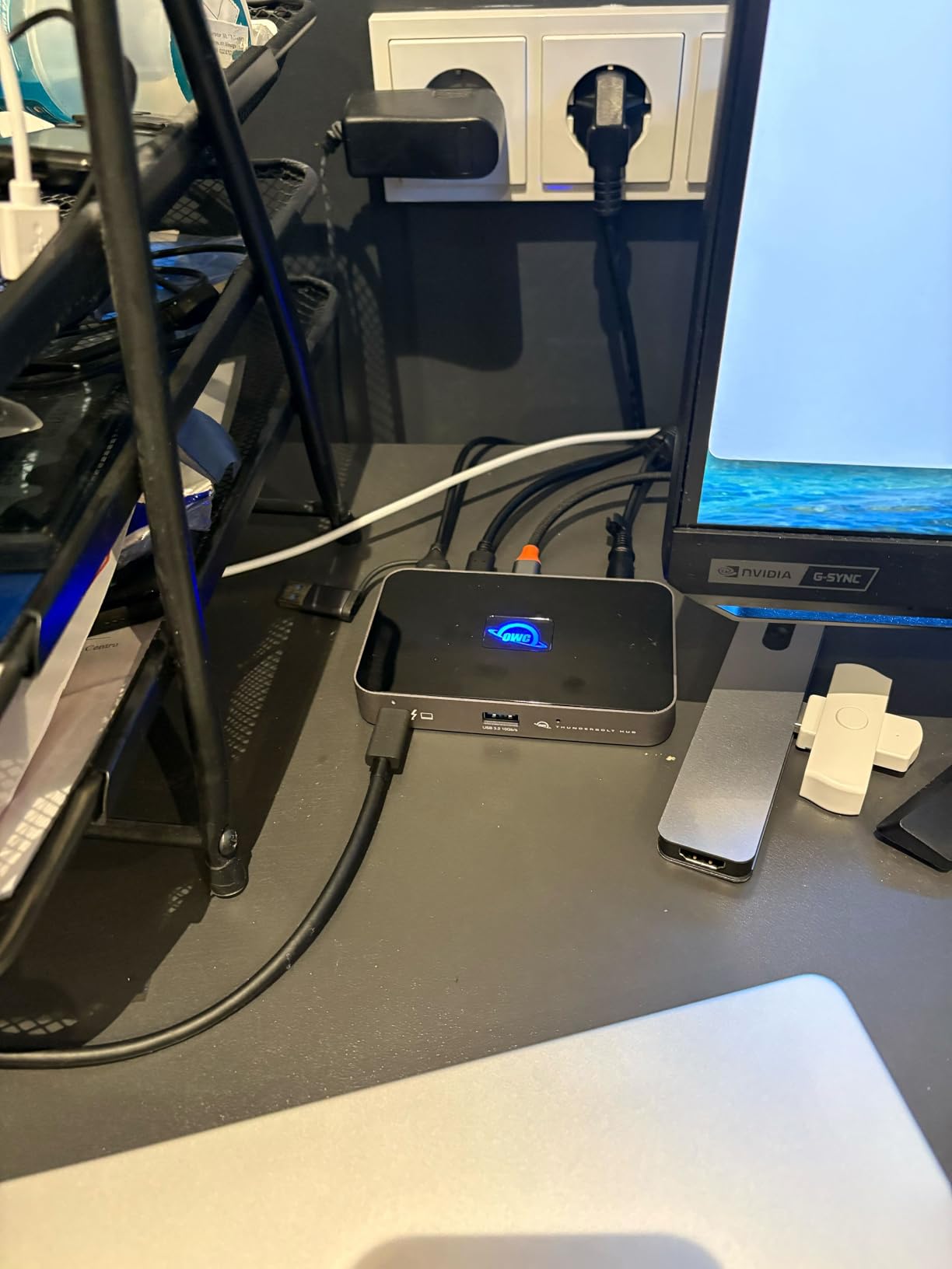 OWC Thunderbolt Hub 5-Port Connectivity Solution | Up to 60W PD - 3x Thunderbolt 40Gb/s device ports - USB-A 10Gb/s - Up to one 8K or two 4K displays - Mac, PC, iPad, & more customer photo 1