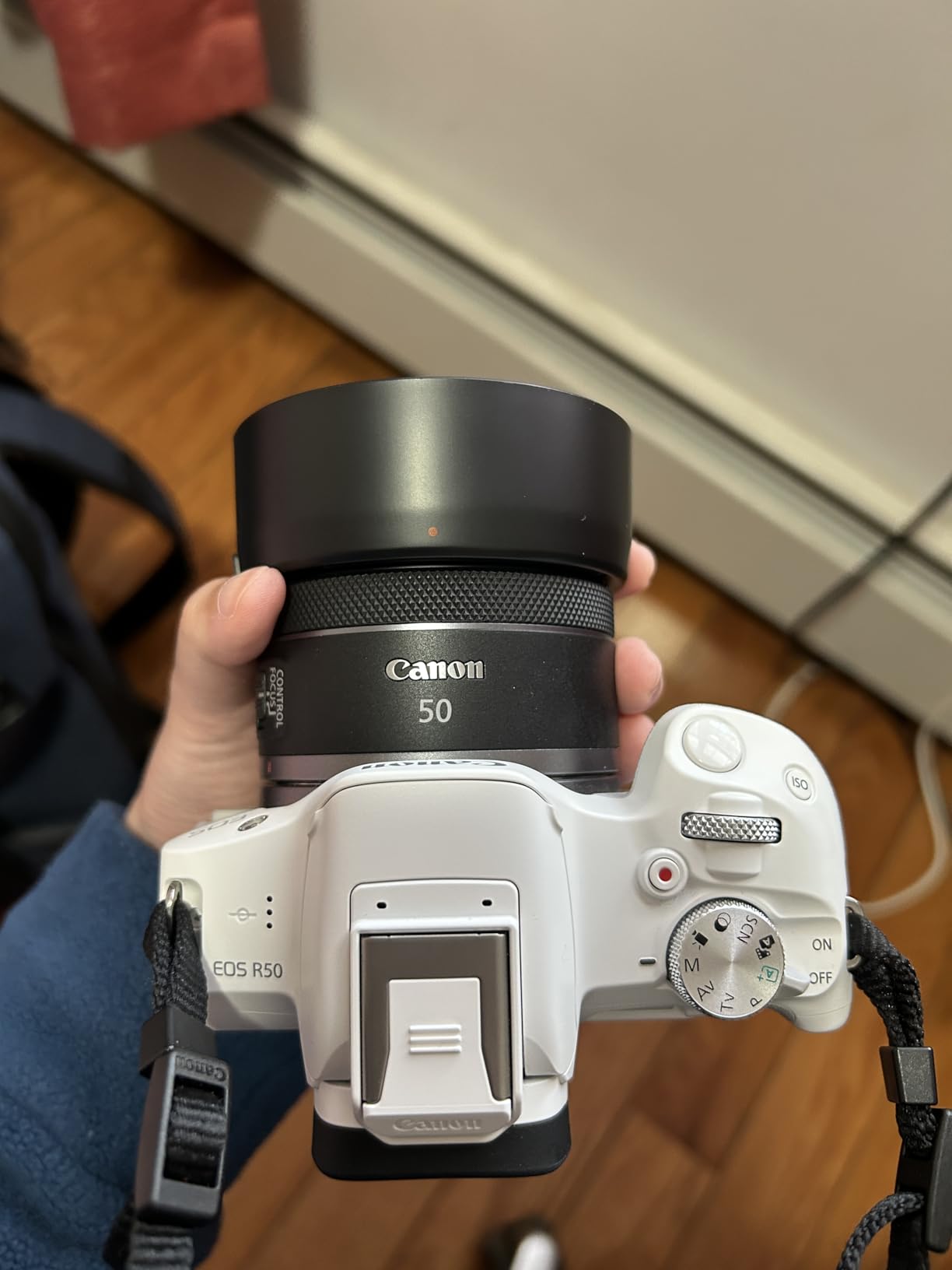 Lens Hood for Canon RF 50mm F1.8 STM on EOS R6 R5 RP R Camera, Reversible Lens Shade Replace Canon ES-65B Lens Hood, Compatible with 43mm Filters and 43mm Lens Cap customer photo 1