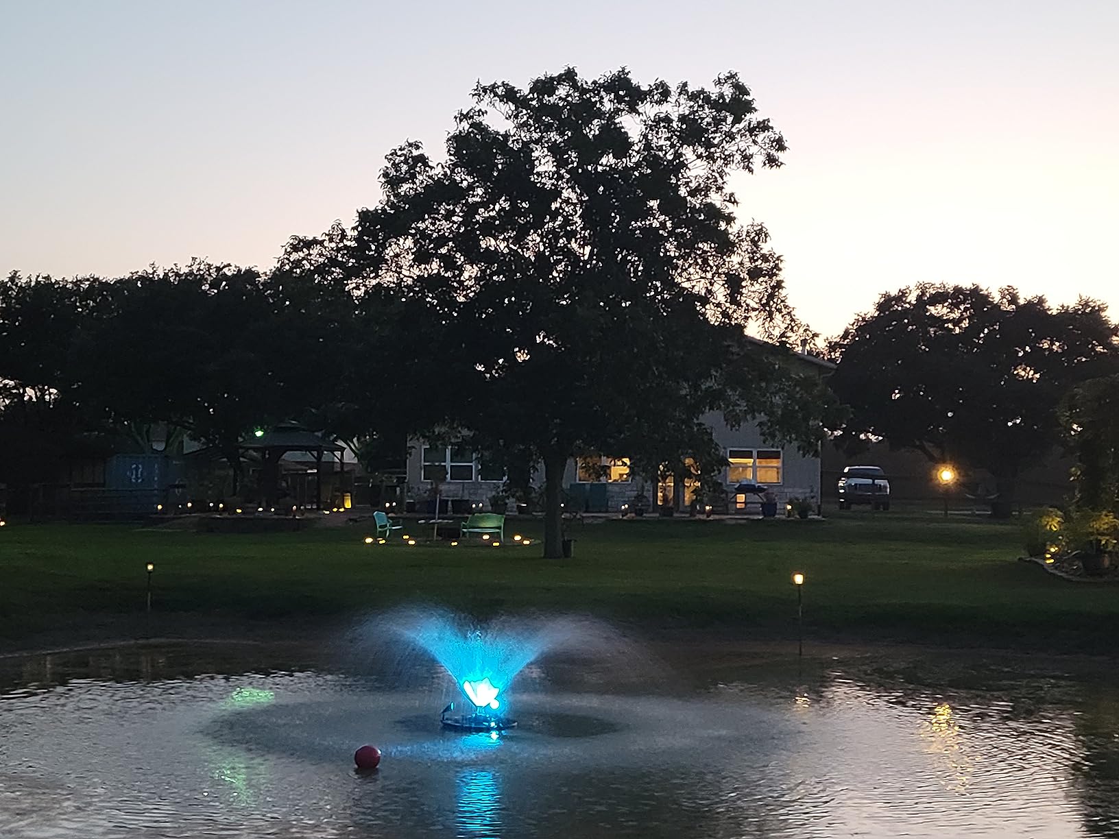 1/4 HP Floating Fountain & Aerator for Ponds and Lakes with 100 ft Cord | 3,000 GPH, 9 spray patterns, Color-changing LED lights, Energy-efficient 192W Pump customer photo 2