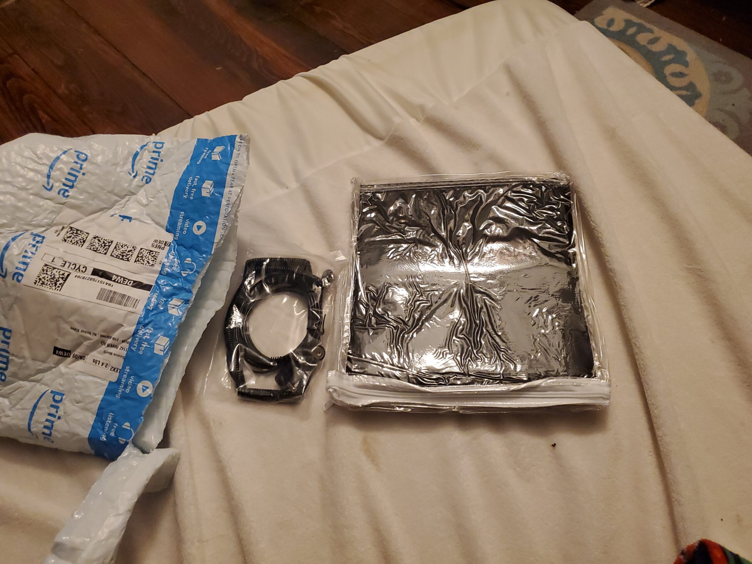 Earthing Elite Sleep Mat Kit, Clint Ober's EARTHING Products, Grounding Mat for Any Size Bed customer photo 2