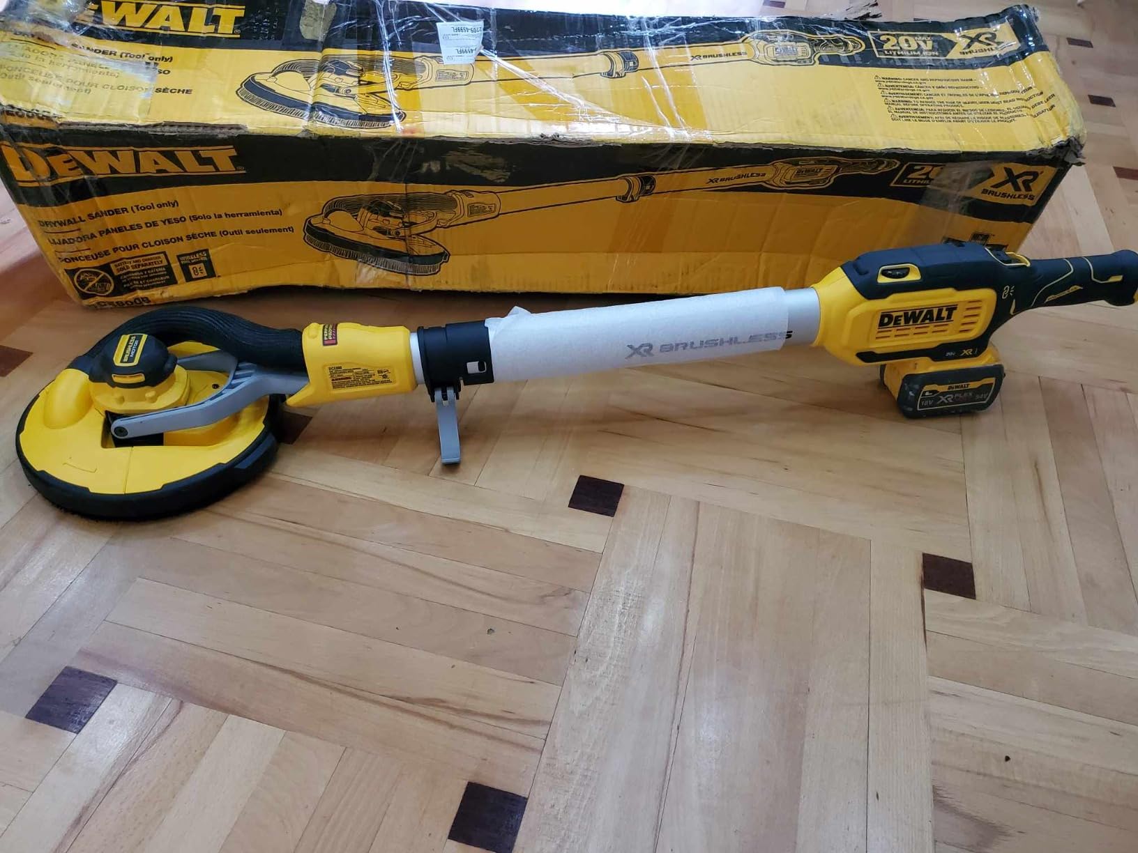 DEWALT 20V MAX Cordless Drywall Sander, Tool Only (DCE800B) customer photo 1