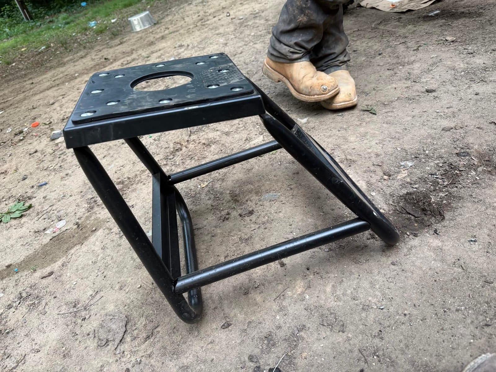 JFG RACING Universal Detachable Dirt Bike Stand, Anti Slip Motorcycle Stand, for off road steel mx heavy duty dirtbike maintenance, blue customer photo 2