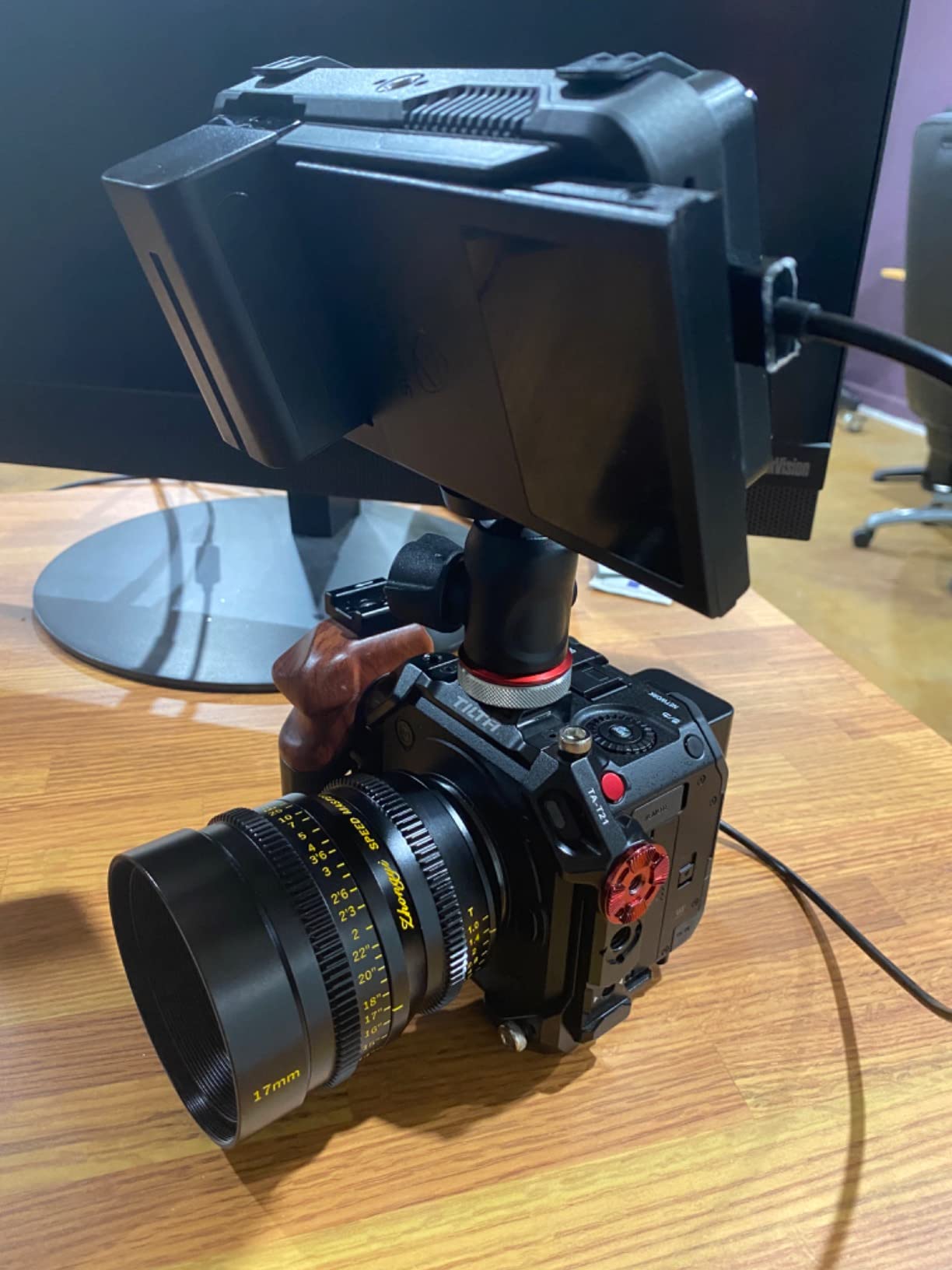 Zhongyi Mitakon Speedmaster 17mm T1 Cinema Lens (M43 Mount) MFT customer photo 1