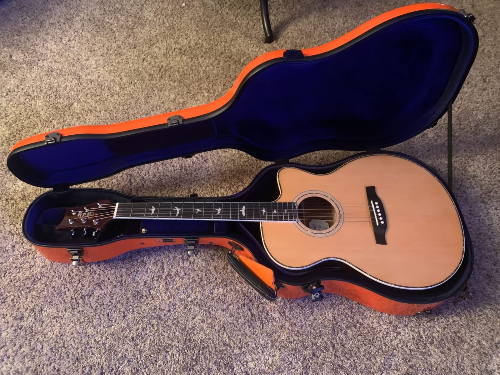 Crossrock Fiberglass Guitar Case for Martin GPC/OM | TSA Lock, Flight-Ready Hardshell, Black Gloss with Velvet Interior (CRF2020GABK) customer photo 2