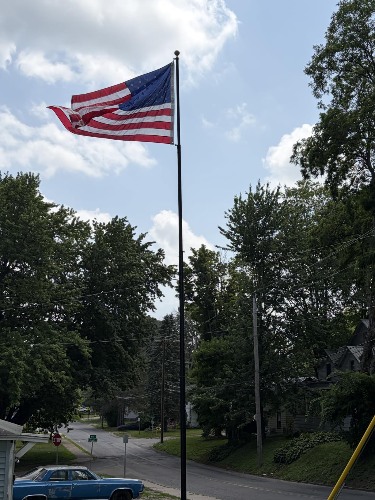 Service First 25FT Flagpole Kit Freedom Edition Black Telescoping for Outside House In Ground - Anti Tangle Swivel Ring Design - 100MPH Wind Tested with Single Flag customer photo 2