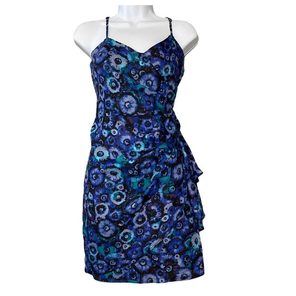 Female Mannequin Torso - Fits Women's Sizes 5-10 - Molded, Shatterproof & White customer photo 1