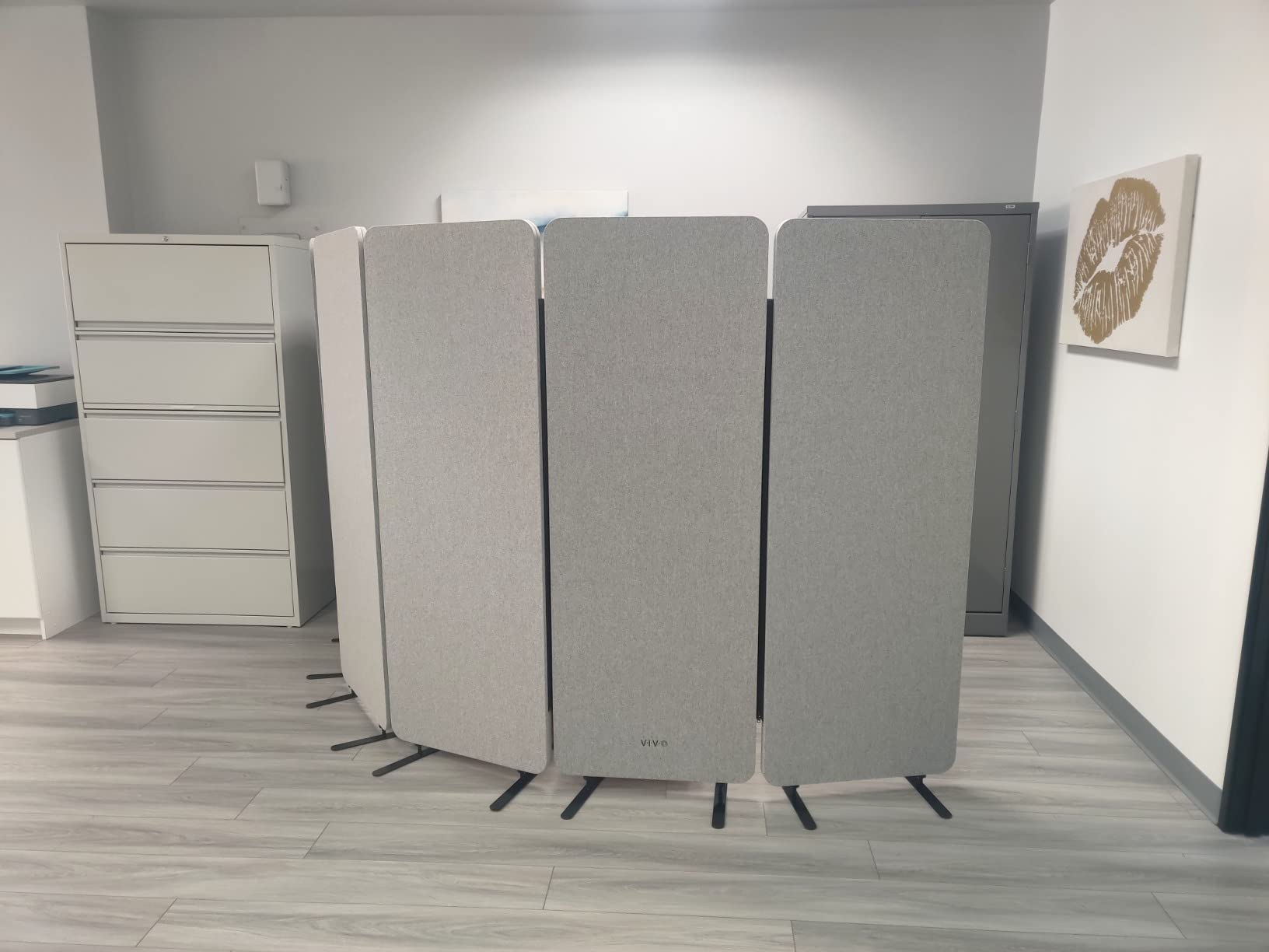 VIVO Gray Freestanding 24 x 66 inch Privacy Panel, PP-1-T024G | Cubicle Divider, Acoustic Wall Partition, Single 24 inch Panel with 2-Sided Zipper Attachment System customer photo 2