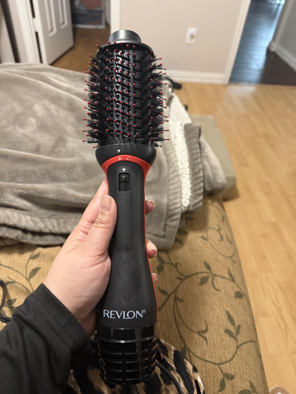 REVLON One-Step Volumizer Plus Hair Dryer and Styler, 2.4 in Barrel, Black | Soft waves, flips and curls, best for short to mid-length hair, 4 heat settings, detachable brush head customer photo 1