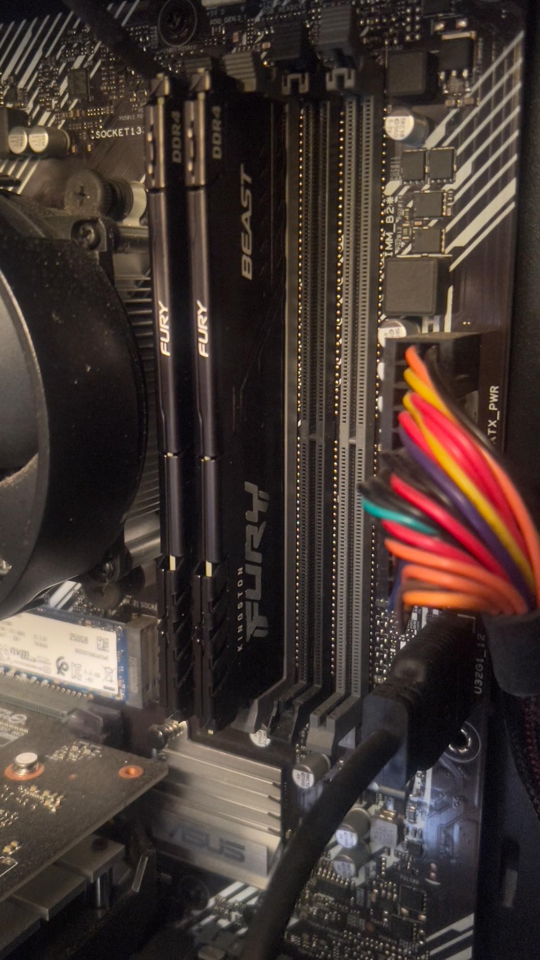 Kingston Fury Beast 64GB (2x32GB) 3200MT/s DDR4 CL16 Desktop Memory Kit of 2 KF432C16BBK2/64 customer photo 2