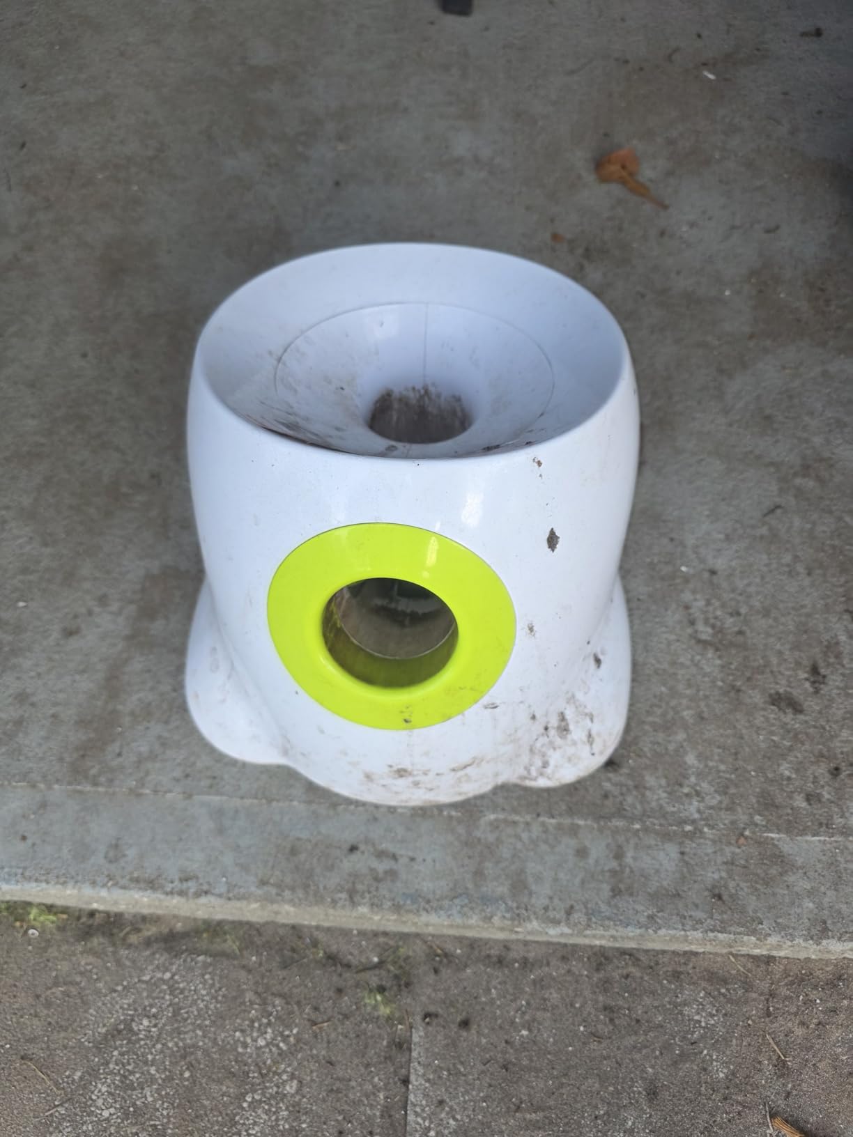 ALL FOR PAWS Automatic Dog Ball Launcher for Medium to Large Dogs, Interactive Tennis Ball Thrower, Rechargeable Dog Toy Mental Stimulation Training Game for Energetic Dogs customer photo 2