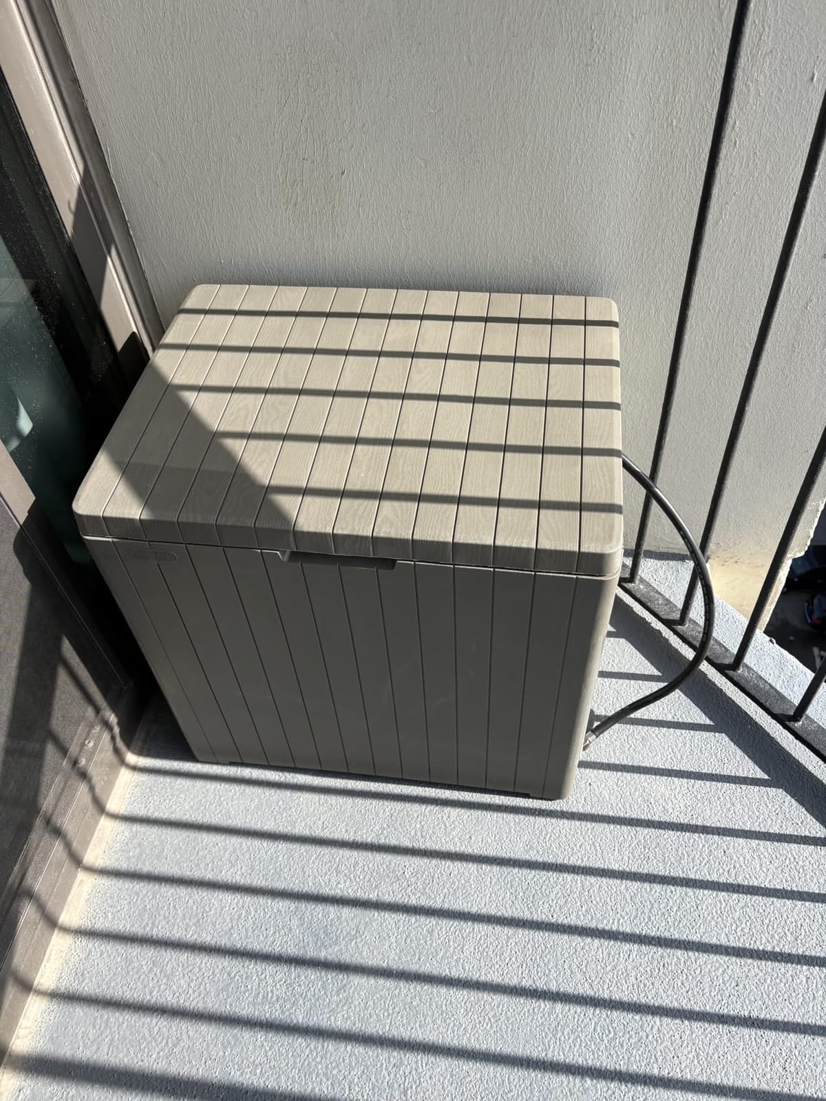 Keter City 30 Gal Outdoor Storage Box and Patio Side Table | Grey, Resin, Compact, Weatherproof, Lockable, Easy Assembly, Organization, Pool Accessories Storage customer photo 2