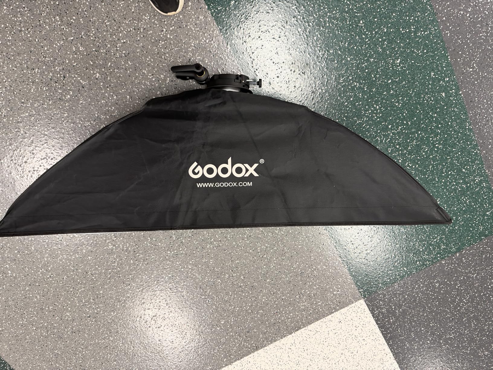 Godox 2PCS FW30x120cm/12 x47 Bowens Mount Strip Honeycomb Grid Softbox, Detachable Strip Soft Box with Bowens Mount Speedring, Curved Grid Softbox for Studio Strobe Flash Portrait Product Photography customer photo 2