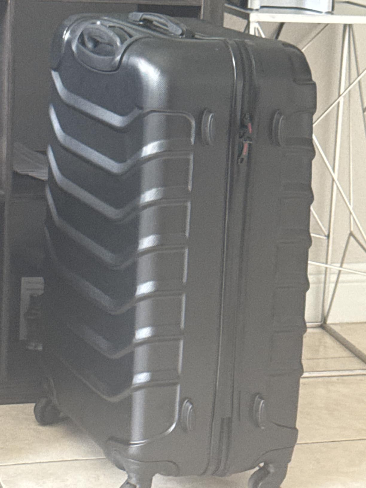 InUSA ENDURANCE Luggage with Spinner Wheels | Durable Lightweight Hardshell Suitcase, Spacious Travel Bag with Handle and Trolley | 20-Inch Carry On Small Luggage | Black customer photo 1