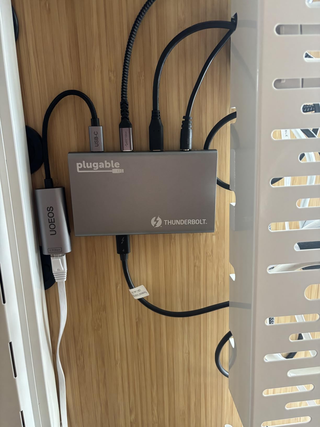 Plugable 5-in-1 Thunderbolt 4 Hub, Single 8K or Dual 4K Display, 4K HDMI Adapter Included, Thunderbolt 4/3, USB4,USB-C Expansion for Modern Mac and Windows Systems, Driverless customer photo 1