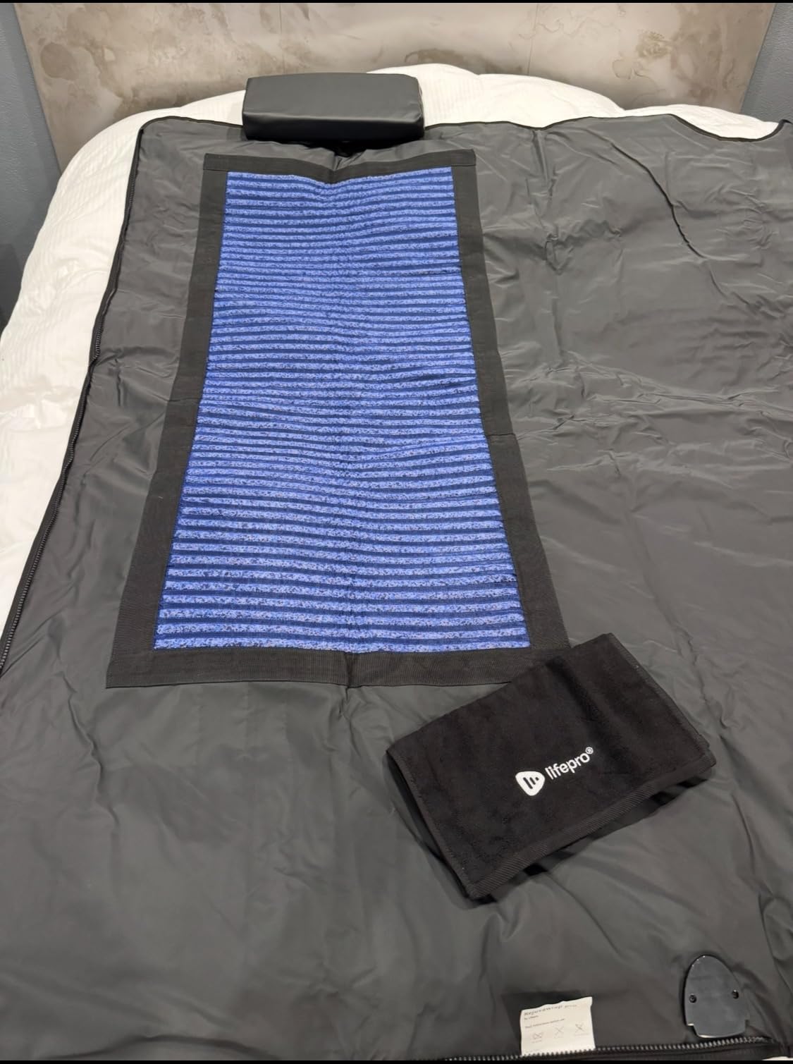 Lifepro RejuvaWrap Infrared Sauna Blanket for Detox & Relaxation - Low EMF Carbon Fiber Heating, 9 Temp Levels, 5 Colors - Portable Sauna Blanket Infrared with Waterproof Interior & Carry Bag customer photo 1