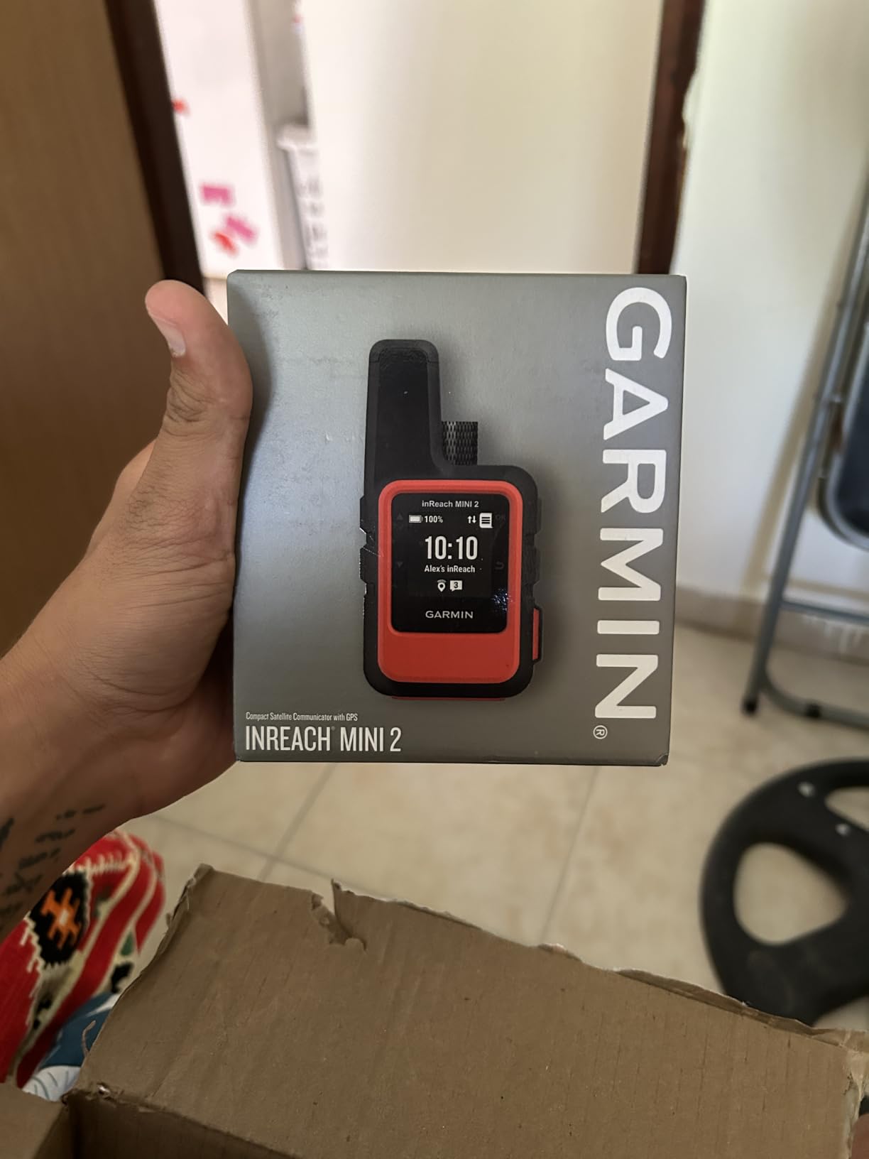 Garmin inReach Mini 2, Satellite Communicator, Black | SOS Satellite Communicator with Navigation, Two-Way Messaging Beyond Cell Service, 24/7 Garmin Response customer photo 1