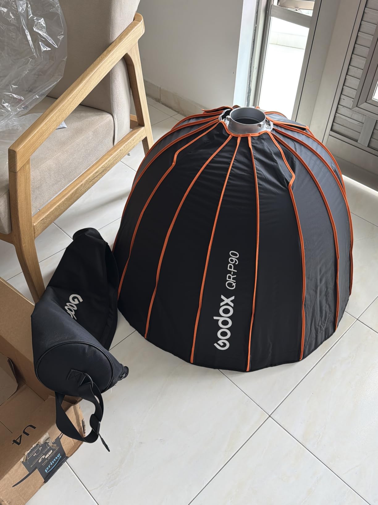 GODOX QR-P90 35.4 Inch/90CM Parabolic Softbox Bowens Mount, Quick Release Parabolic Softbox, with Front & Inner Diffuser SL-60W AD600BM VL150 UL150 SL150II Amaran 100X 200D 200X customer photo 1