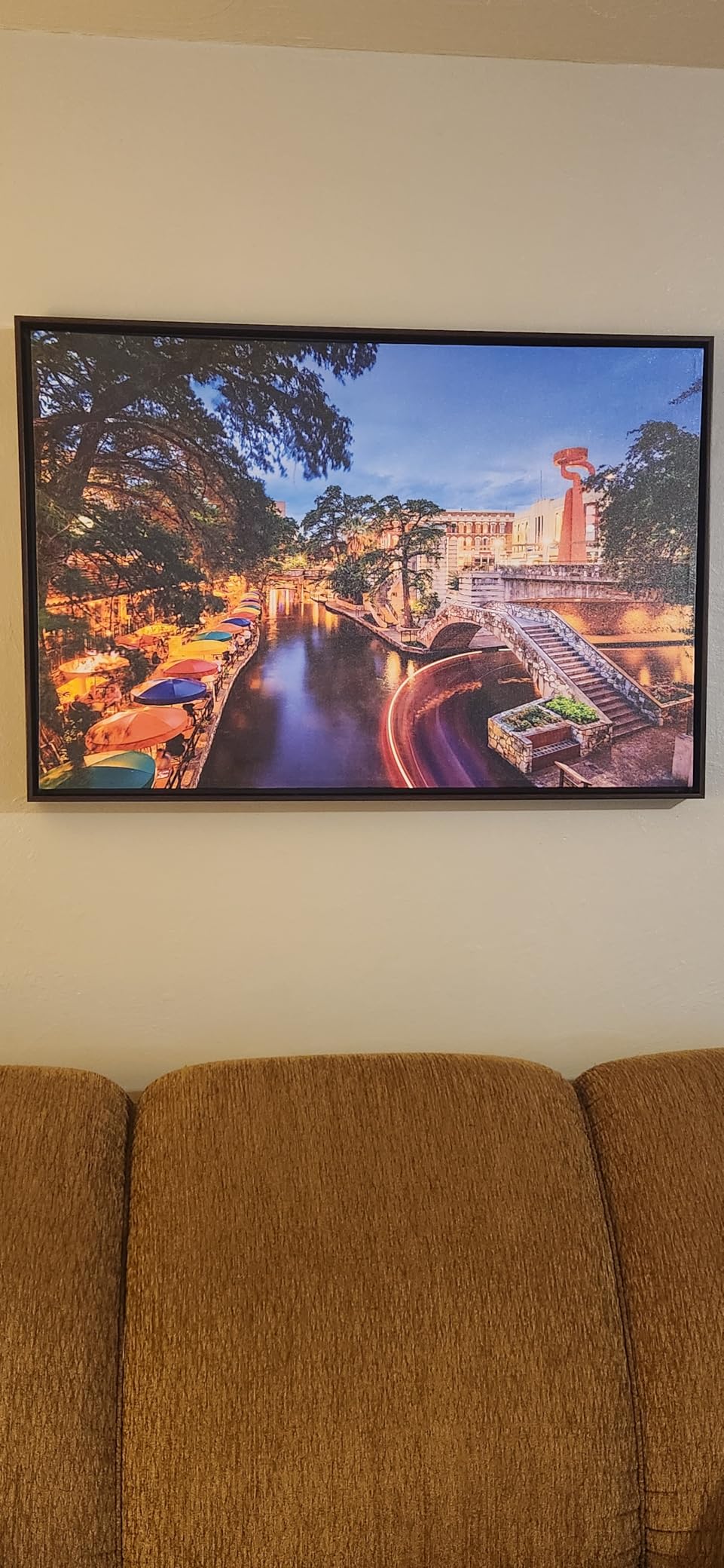 Canvas Floater Frame for 1 to 1.25 Inch Deep Gallery Wrapped Canvas, Modern Wood Grain Textured Floating Frame for Finished Oil Paintings & Wall Art, Durable Lightweight Polyresin, Made in USA (Light Brown,20 x 24 Inch) customer photo 1