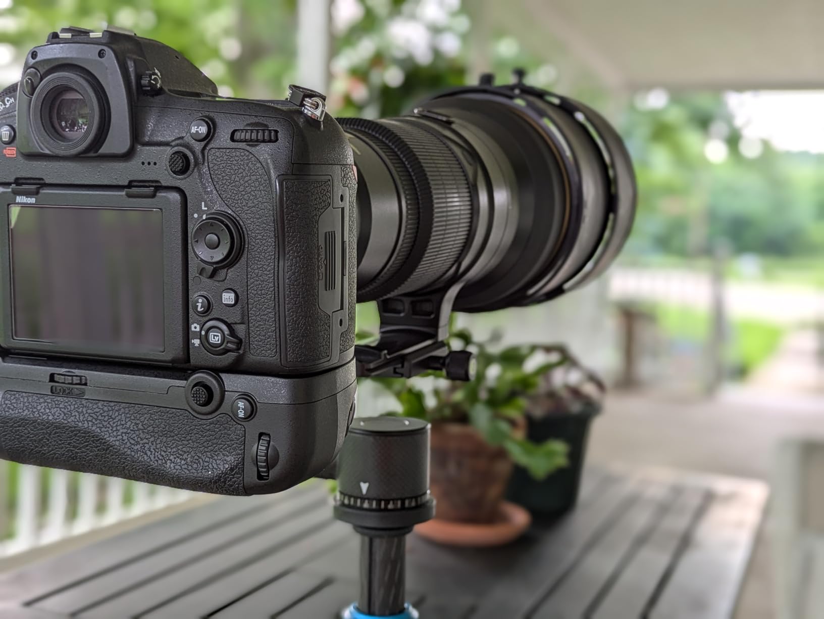 MB-D18 Camera Battery Grip Replacement for Nikon D850 Vertical Hand Grip customer photo 1