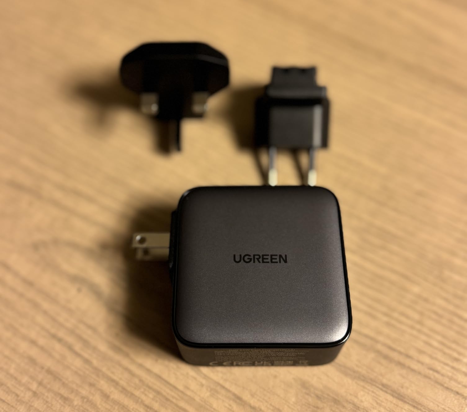 UGREEN 65W USB C Travel Adapter, Foladable Fast GaN Charger with US/UK/EU 3 Plugs, 3-Port International Power Adapter for MacBook Air/Pro, Dell XPS, iPhone 17/16/15, iPad, Galaxy S25/S24, Steam Deck customer photo 2