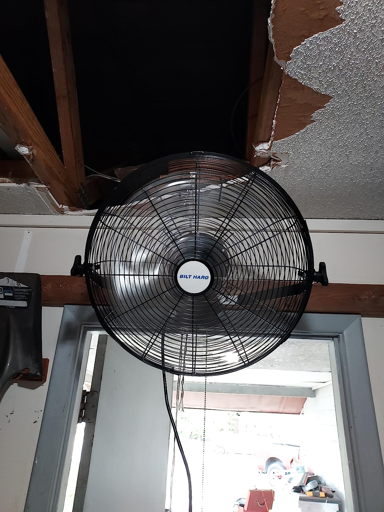 BILT HARD 4300 CFM 18 in. Industrial Wall Mount Fan, 3-Speeds High Velocity Wall Fan with Sealed Motor, Heavy Duty Metal Barn Fans for Garage, Commercial, Greenhouse, Warehouse, Shop Use customer photo 1