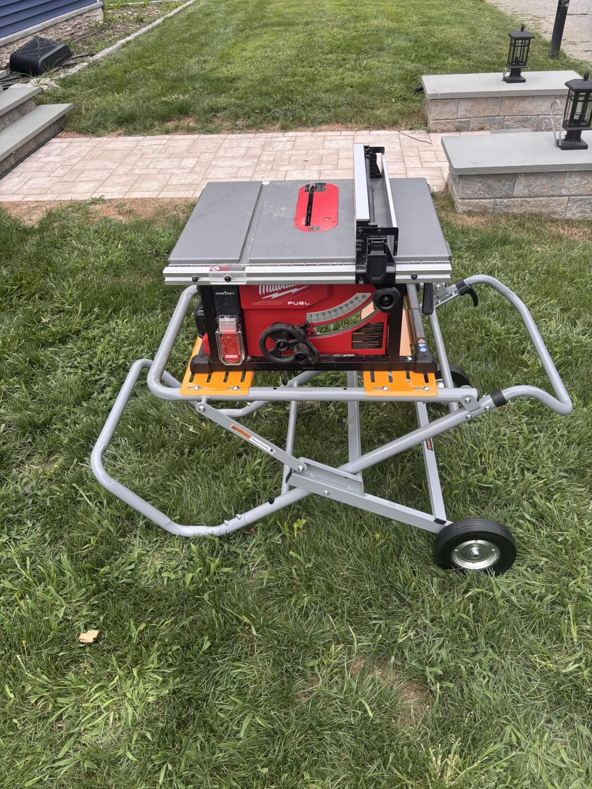 POWERTEC Table Saw Stand with 8-Inch Jobsite Wheels, Upright Folding Design, 330Lbs Load Capacity, Multiple Adjustable Mounting Options (MT4009V) customer photo 1